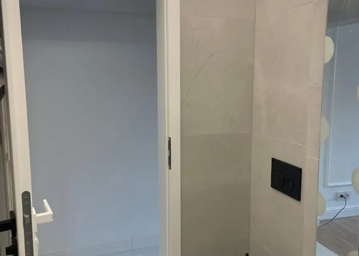 Nowowiejskiego Premium - Centrum